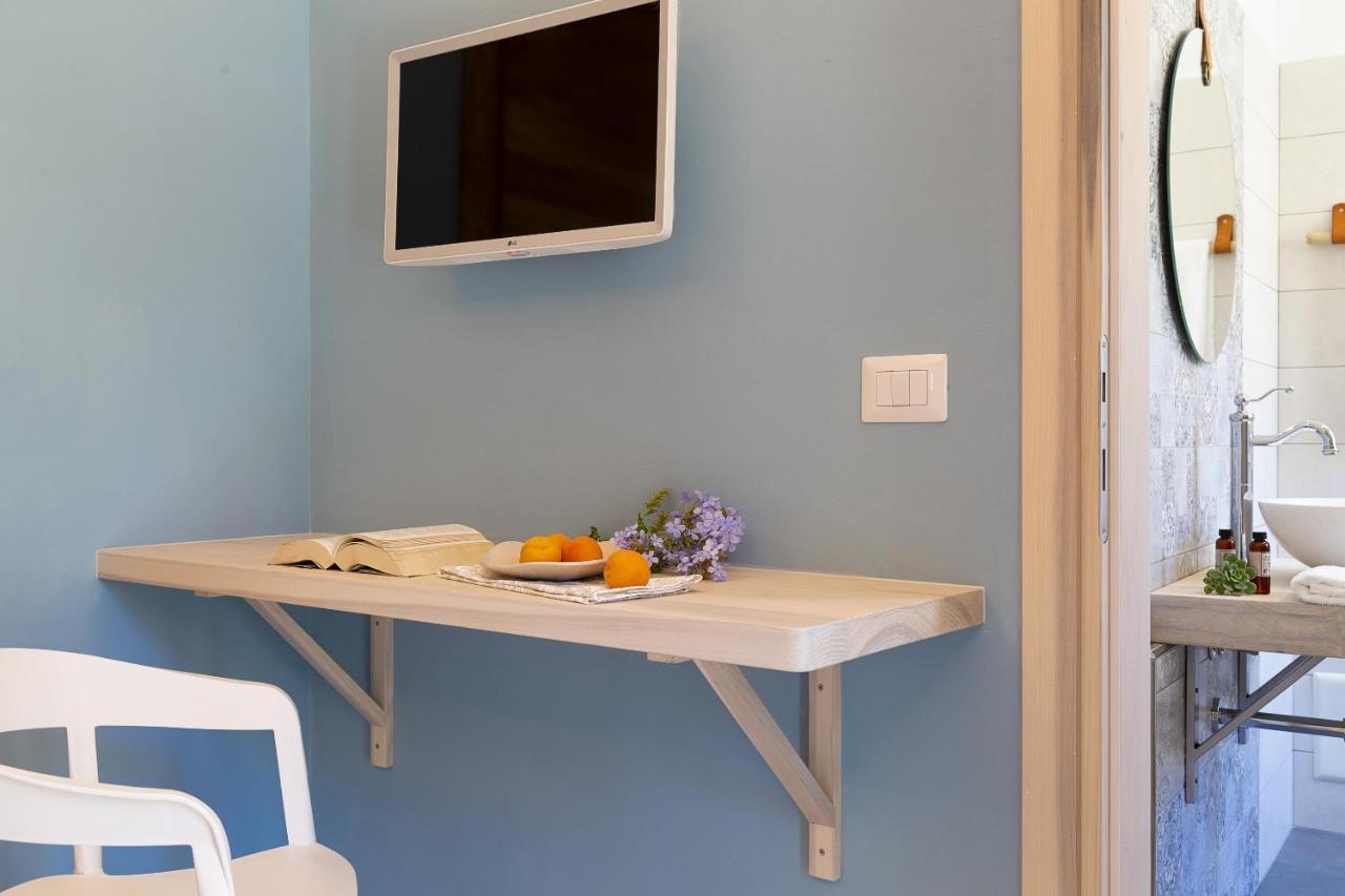 La Via Rooms And Terrace Olbia Exterior foto